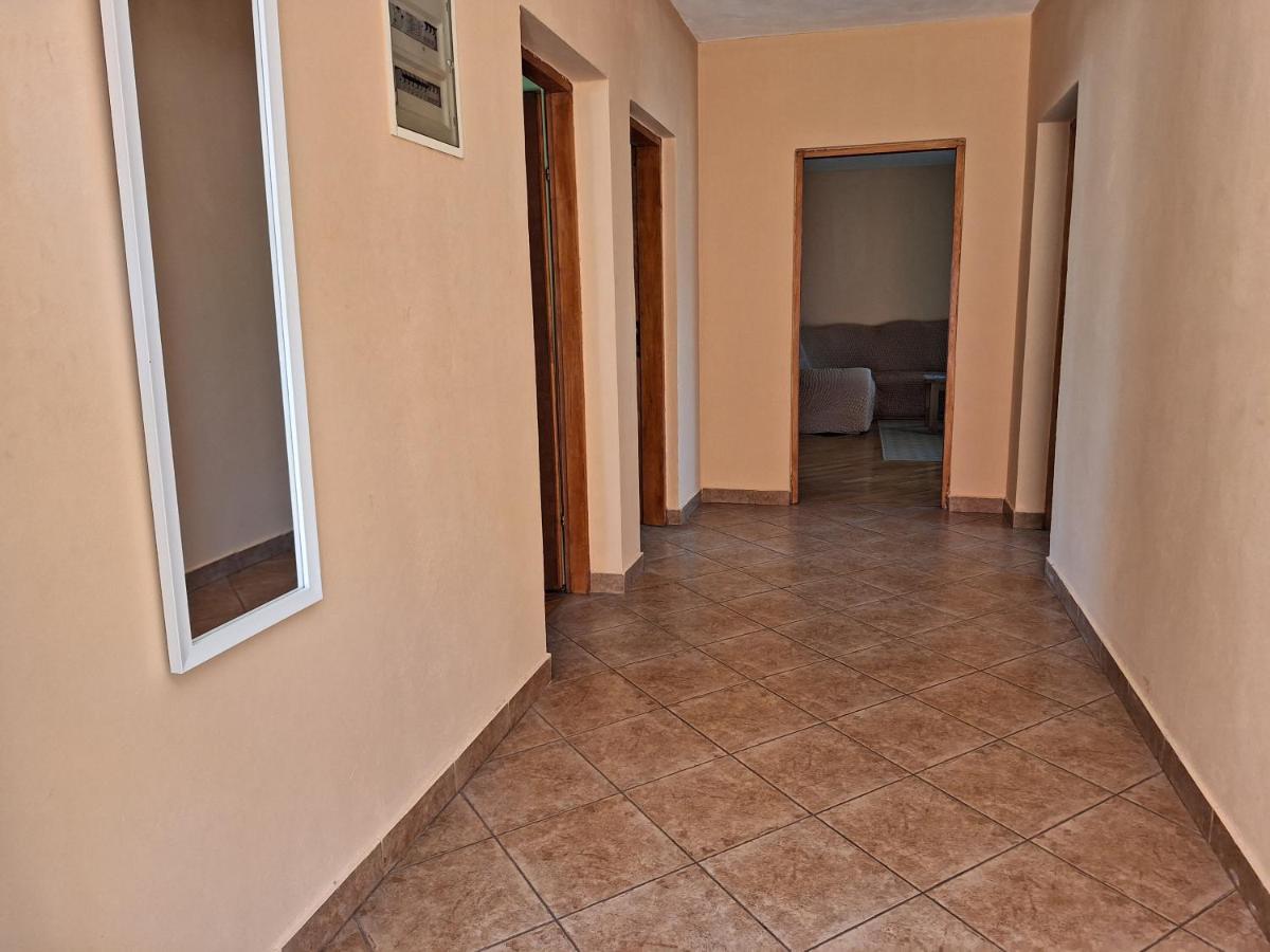 Mara Apartman Zára Kültér fotó