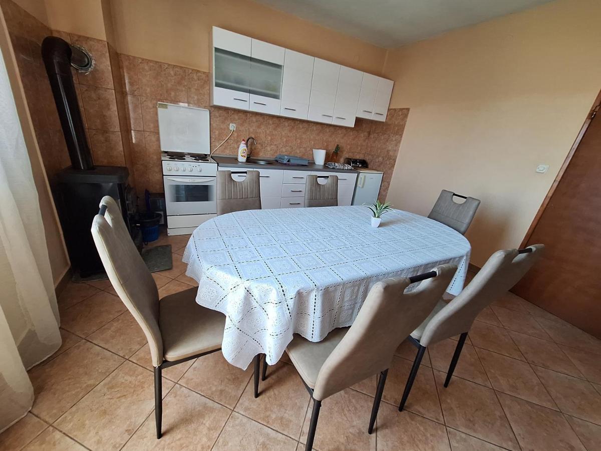 Mara Apartman Zára Kültér fotó
